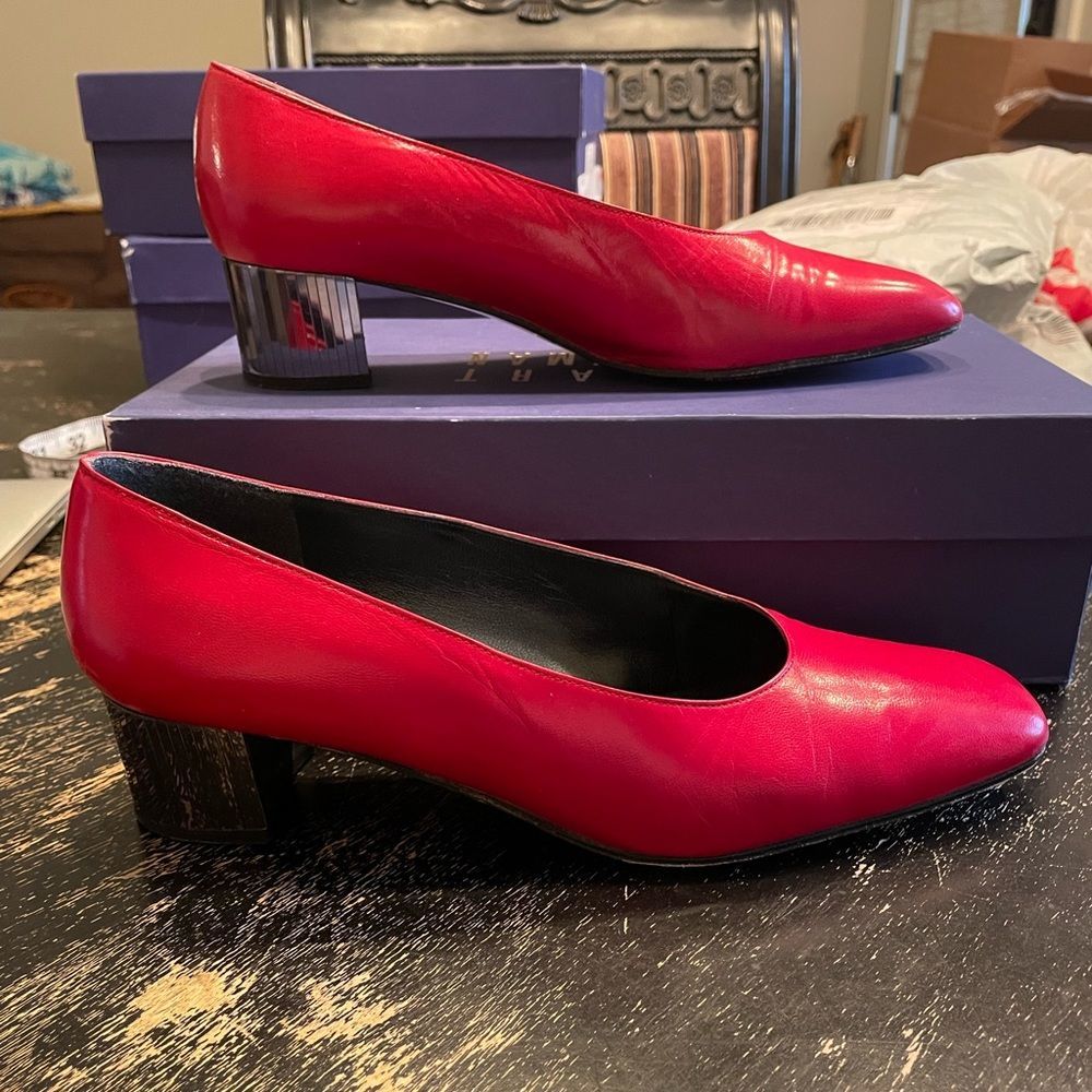 Stuart Weitzman vintage red pumps size 7B